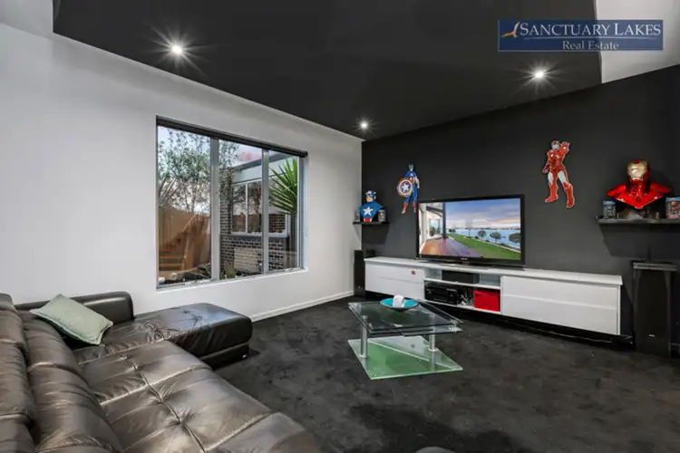 Fifth view of Homely house listing, 4 Sapphire Close, Sanctuary Lakes VIC 3030