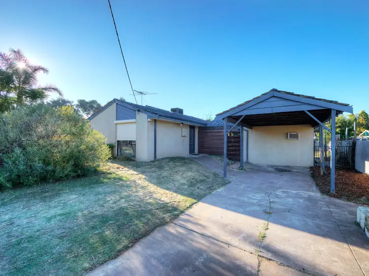 62 Lincoln Road, Forrestfield WA 6058