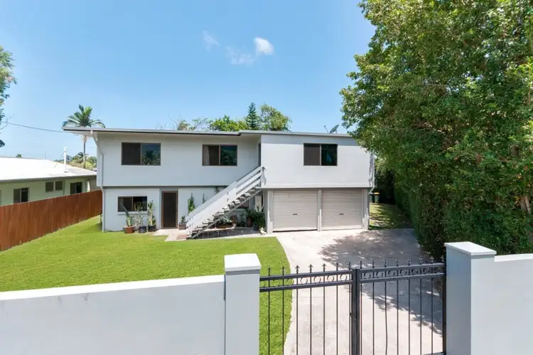 6 WITNEY Street, Manoora QLD 4870