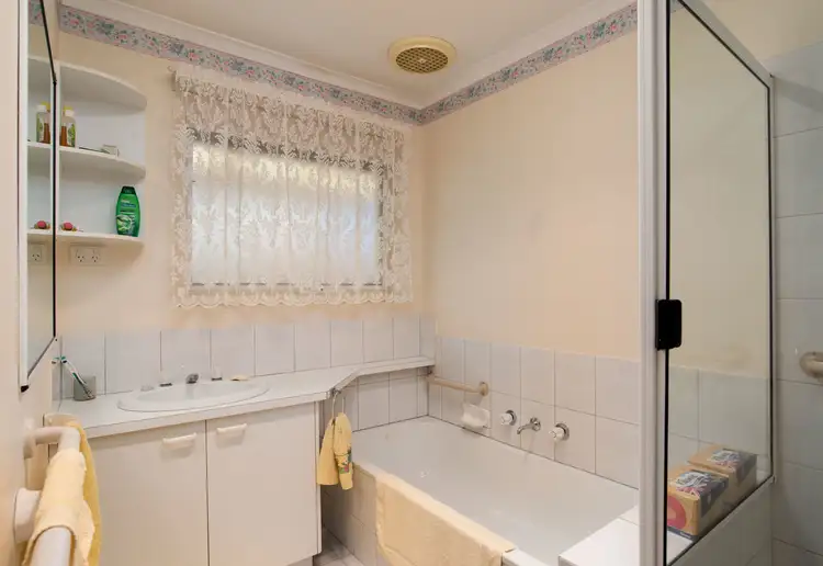 Sixth view of Homely house listing, 2/200 Hull Road, Mooroolbark VIC 3138