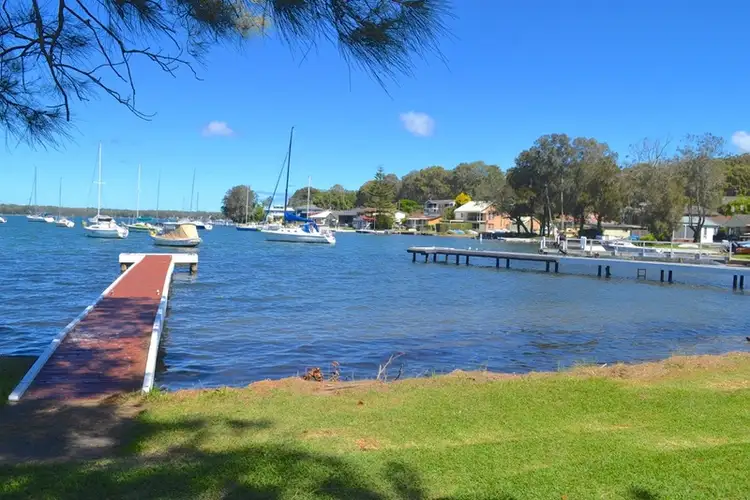 107 Sunshine Parade, Sunshine NSW 2264