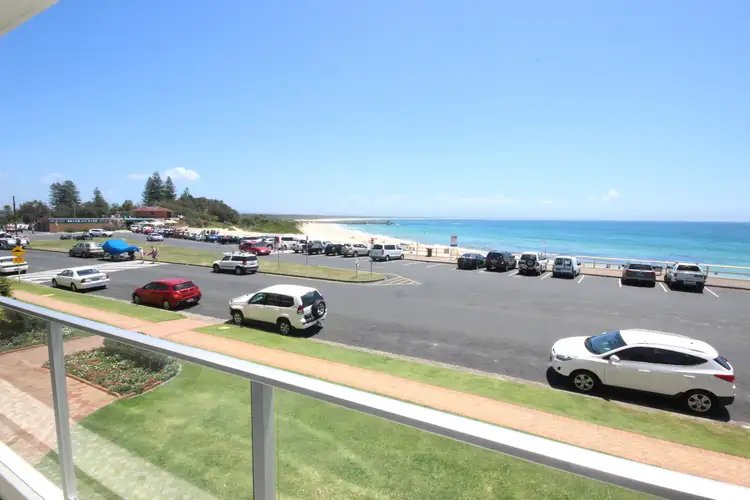 2/8-12 North Street, Forster NSW 2428