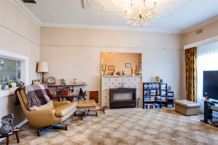 Second view of Homely house listing, 6 Marsden Avenue, Pascoe Vale South VIC 3044