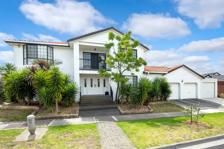 27 Langton Way, Greenvale VIC 3059