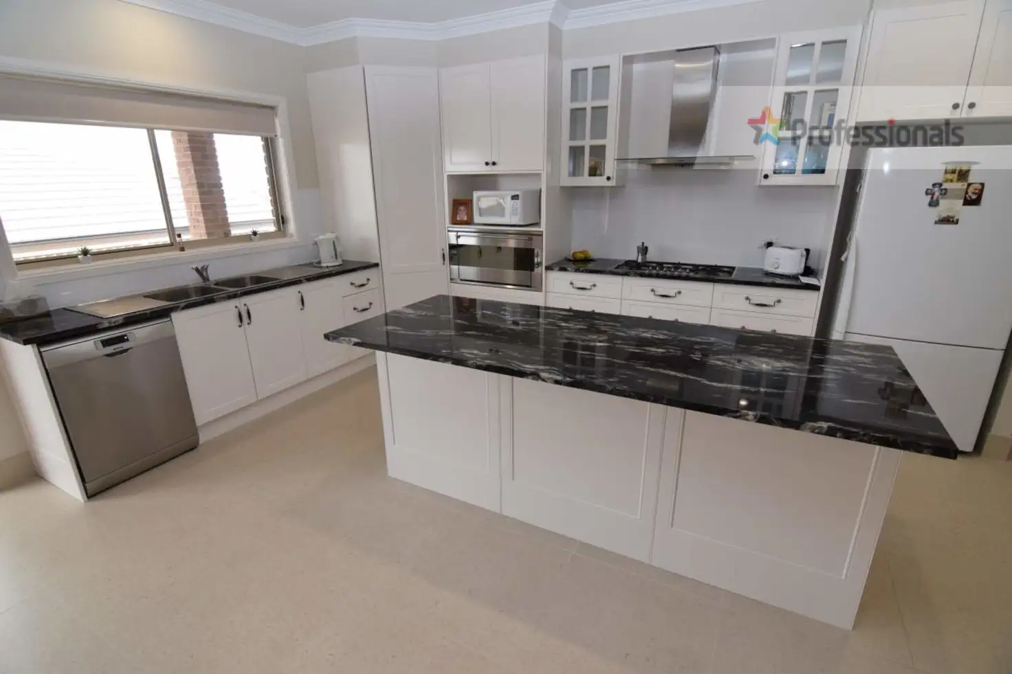 Main view of Homely house listing, 8 Gibsone Drive, Bathurst NSW 2795