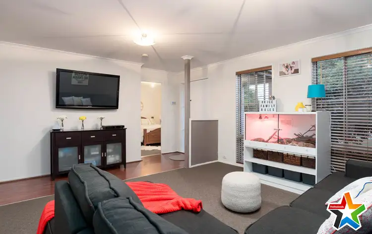 Second view of Homely house listing, 8 Nimblefoot Way, Lilydale VIC 3140