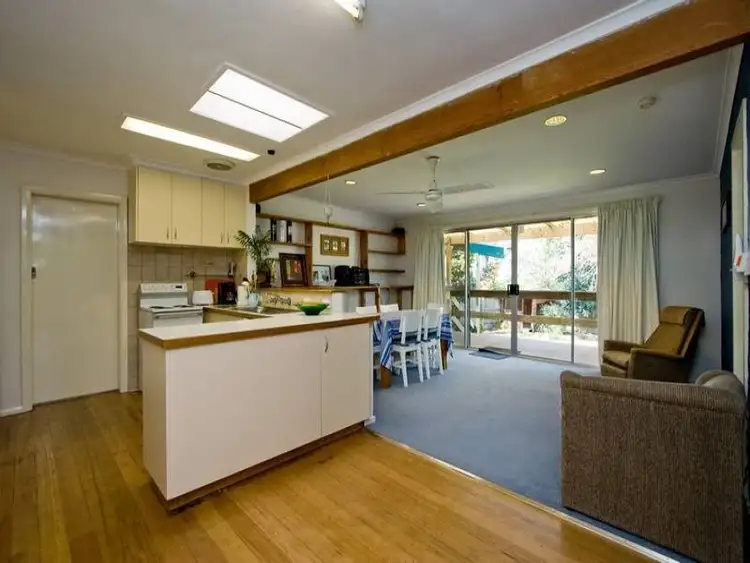 Fourth view of Homely house listing, 8 Kathleen Close, Bayswater North VIC 3153