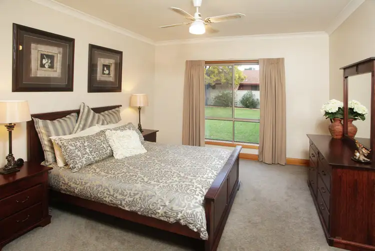 Sixth view of Homely house listing, 2 Endeavour Court, Shepparton VIC 3630