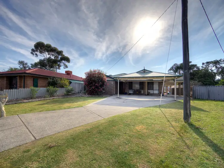 35 Essex Street, Forrestfield WA 6058