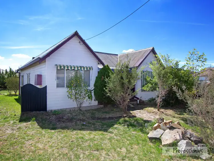 57 Uralla Street, Uralla NSW 2358