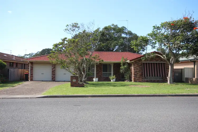 102 Goldens Road, Forster NSW 2428