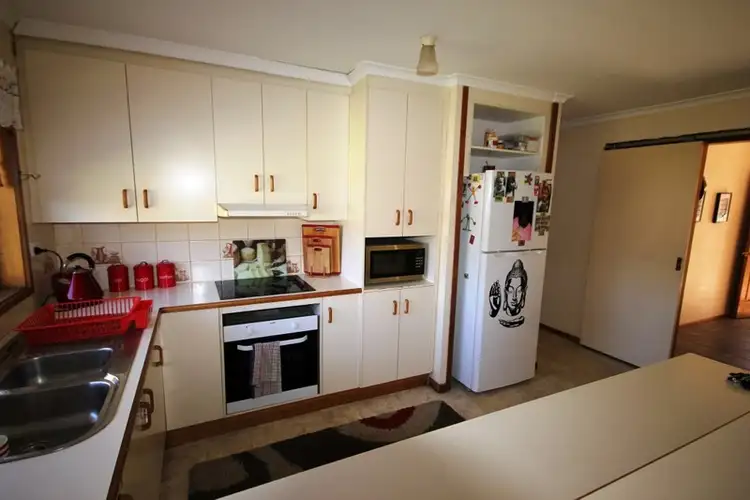 Sixth view of Homely house listing, 5 Euneva  Drive, Mildura VIC 3500