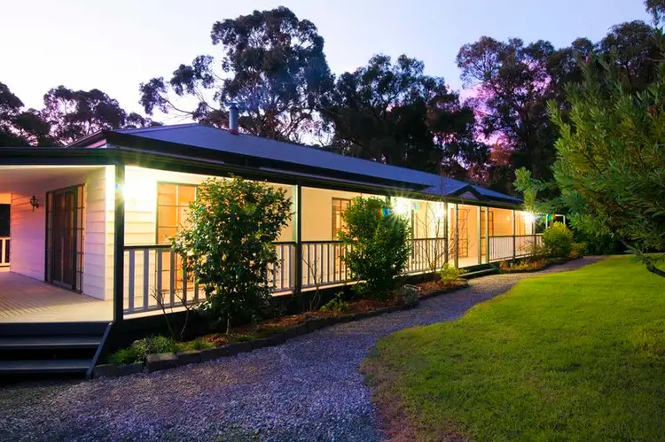 54 Francis Crescent, Mount Evelyn VIC 3796