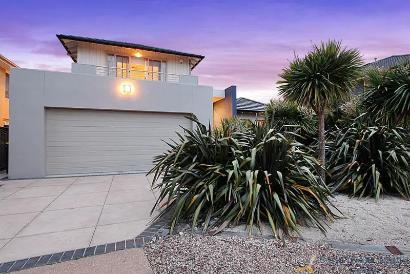 Main view of Homely house listing, 6 Peppercorn Court, Sanctuary Lakes VIC 3030