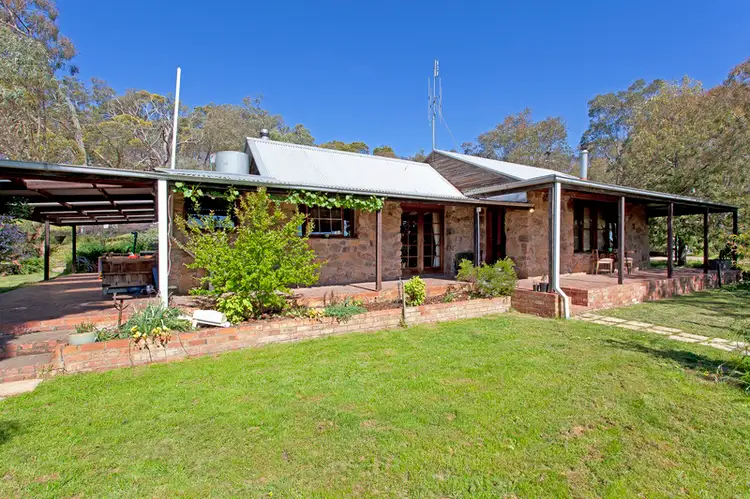 419 Old Coach Road, Beechworth VIC 3747
