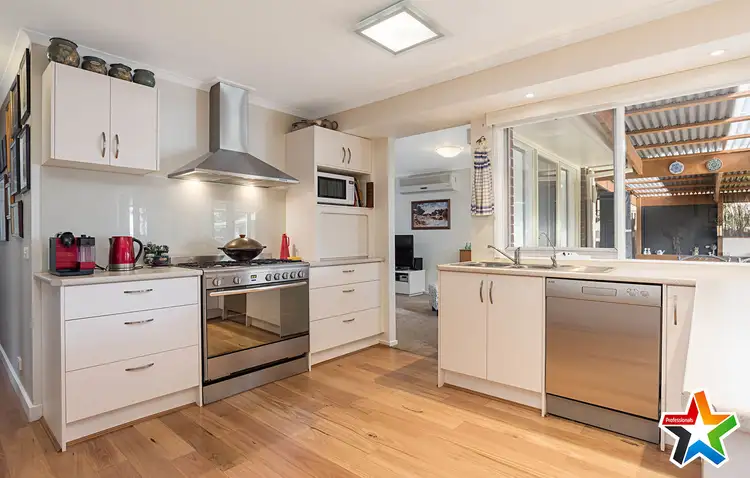 Fifth view of Homely house listing, 8 Britannia Way, Lilydale VIC 3140