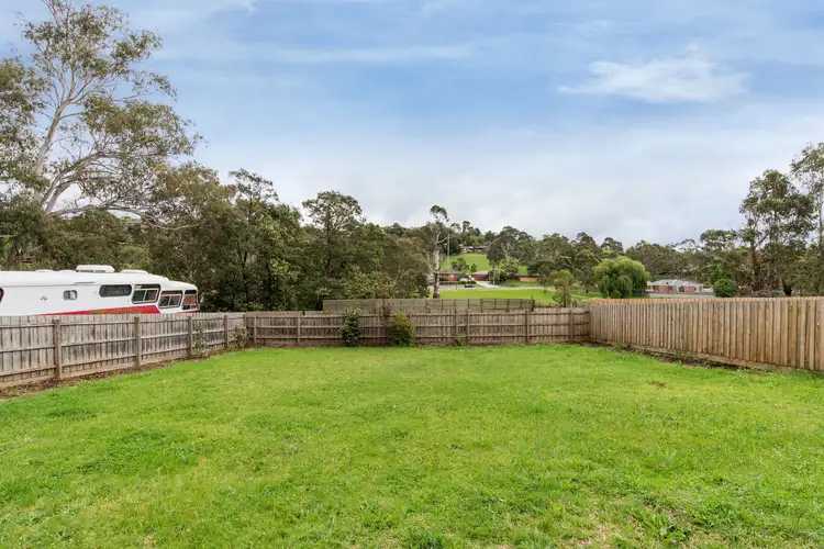 21a Greenslopes Drive, Mooroolbark VIC 3138