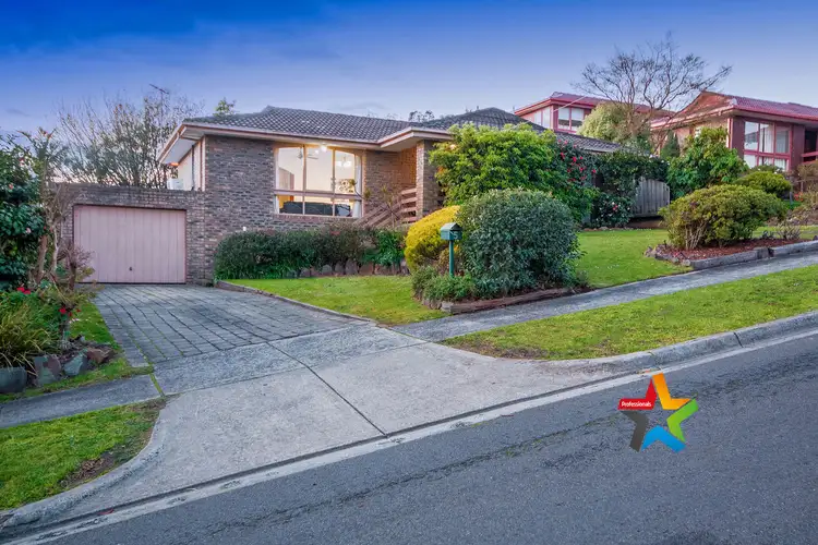 5 Ross Pincott Drive, Mooroolbark VIC 3138