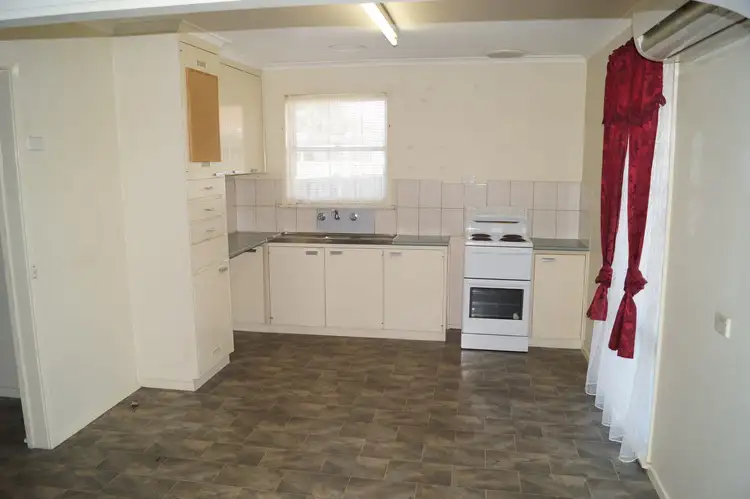 Second view of Homely house listing, 3 Norfolk Court, Shepparton VIC 3630