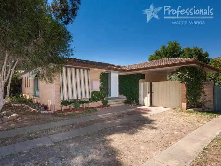 60 Mckell Avenue, Mount Austin NSW 2650