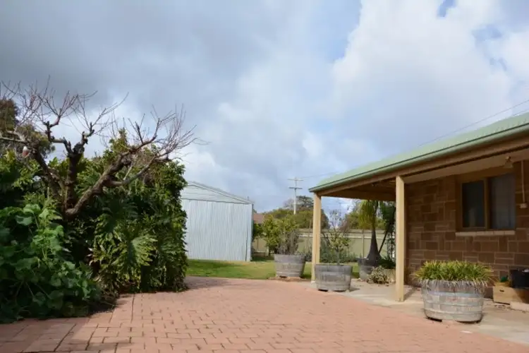 Fifth view of Homely house listing, 16 Trafalgar Drive, Mildura VIC 3500