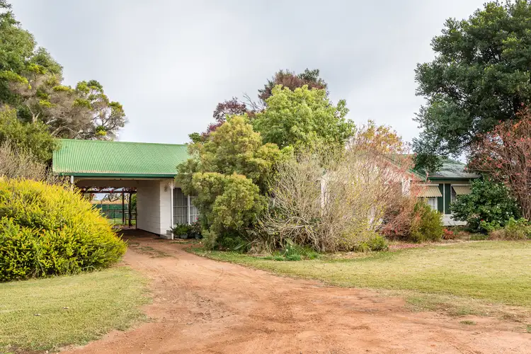 25 Parraweena Road, Coomealla NSW 2717