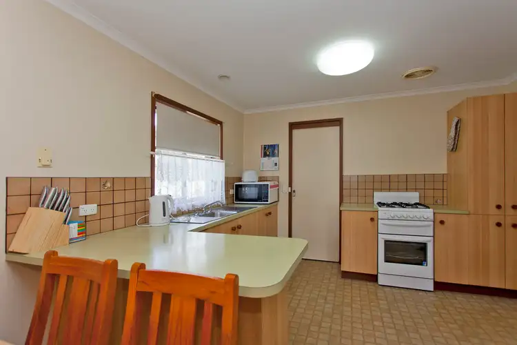 Sixth view of Homely unit listing, 1/28 McEwen Crescent, Wodonga VIC 3690