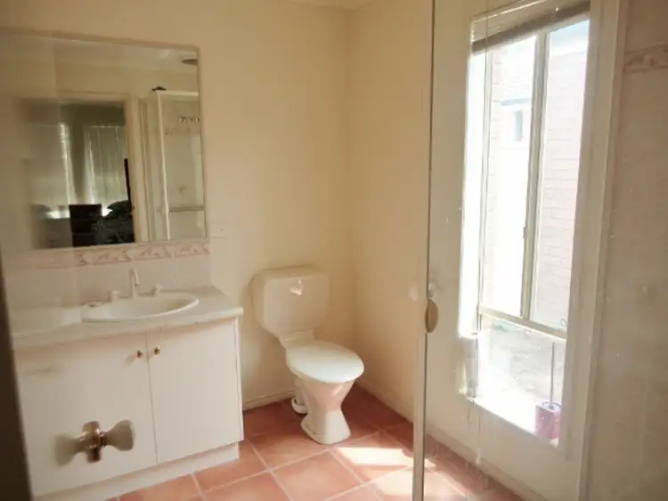 Fifth view of Homely house listing, 8 Gaethan Drive, Swan Hill VIC 3585