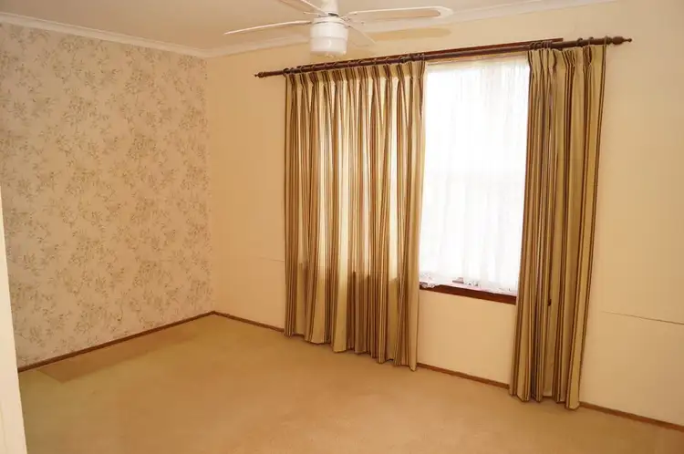 Seventh view of Homely house listing, 8 Poplar Avenue, Shepparton VIC 3630