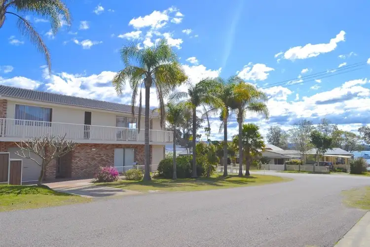 108 Grand Parade, Bonnells Bay NSW 2264