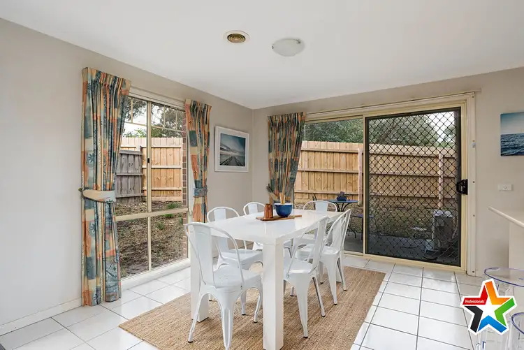 Sixth view of Homely unit listing, 2/662-668 Mount Dandeong Road, Kilsyth VIC 3137