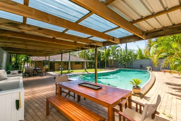 24 Loweana Street, Southport QLD 4215