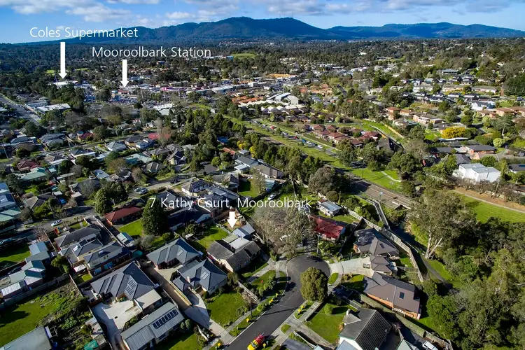 Second view of Homely house listing, 7 Kathy Court, Mooroolbark VIC 3138