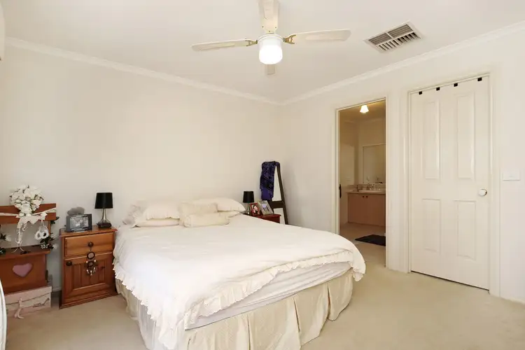 Sixth view of Homely house listing, 1/27 Brindalee Way, Hillside VIC 3037