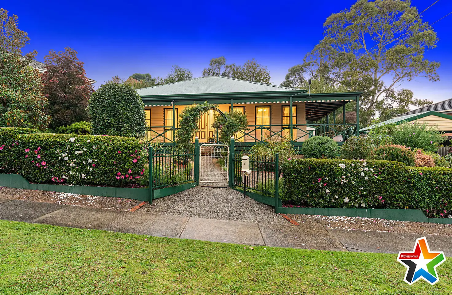Main view of Homely house listing, 5 Dunrossil Drive, Kilsyth VIC 3137