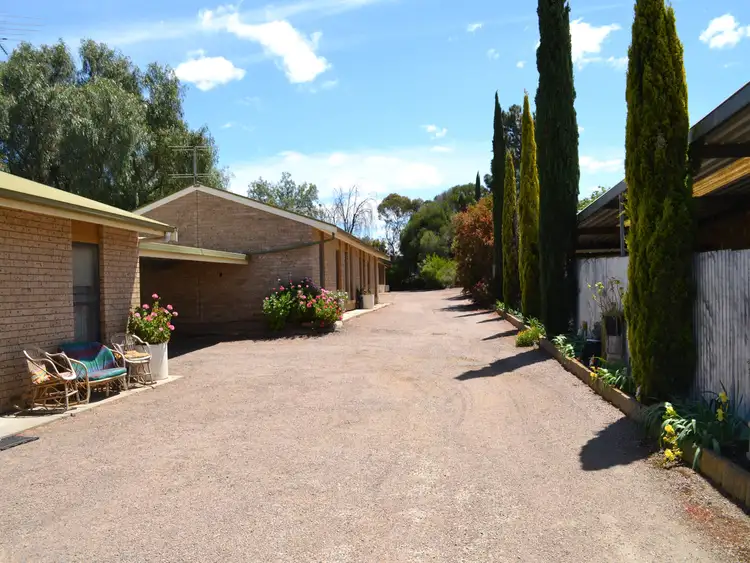 Main view of Homely unit listing, 4 & 5/69 Eleanor Terrace, Murray Bridge SA 5253