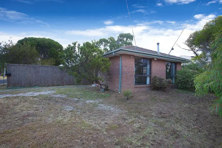8 Catherine Road, Seabrook VIC 3028