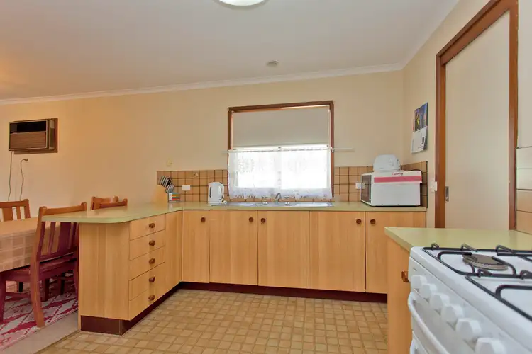 Fourth view of Homely unit listing, 1/28 McEwen Crescent, Wodonga VIC 3690