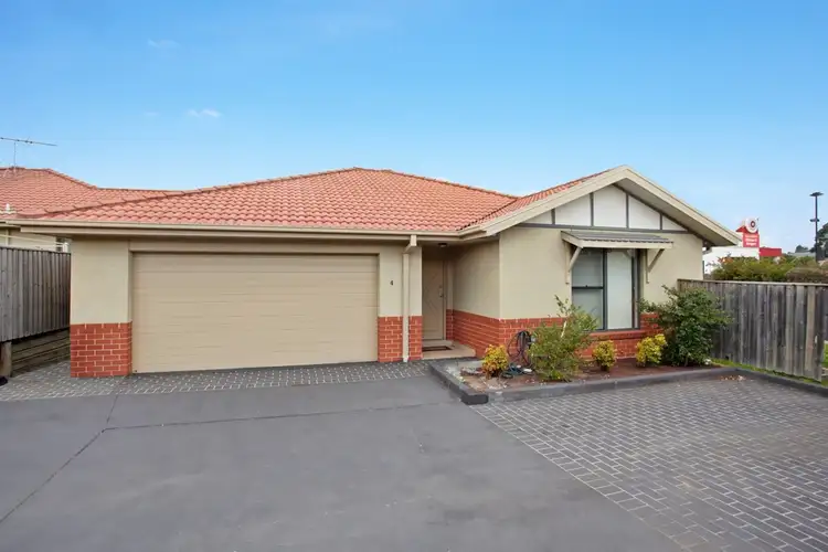 4/12 Denton Park Drive, Rutherford NSW 2320