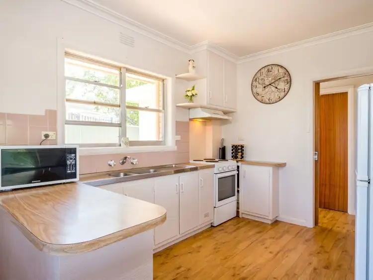 Sixth view of Homely house listing, 4 Sanderson Street, Shepparton VIC 3630