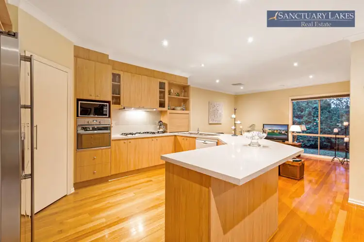 Sixth view of Homely house listing, 10 Peppercorn Court, Sanctuary Lakes VIC 3030