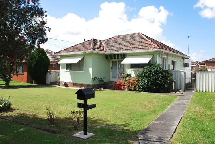 14 Macdonald Avenue, Lurnea NSW 2170