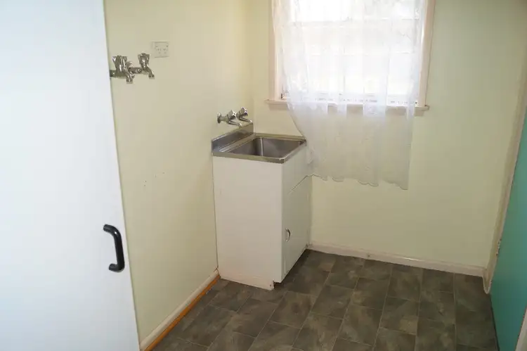 Fourth view of Homely house listing, 3 Norfolk Court, Shepparton VIC 3630