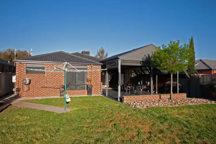 Sixth view of Homely house listing, 19 Sugargum Crescent, Kialla VIC 3631