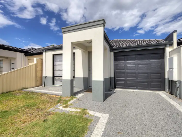 Fifth view of Homely house listing, 26 Sessilis Crescent, Wattle Grove WA 6107