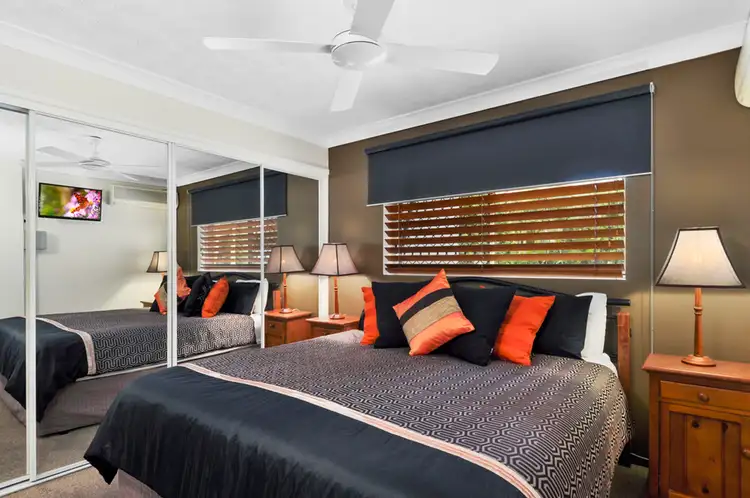 Sixth view of Homely unit listing, 1/10-14 Purli Street, Chevron Island QLD 4217