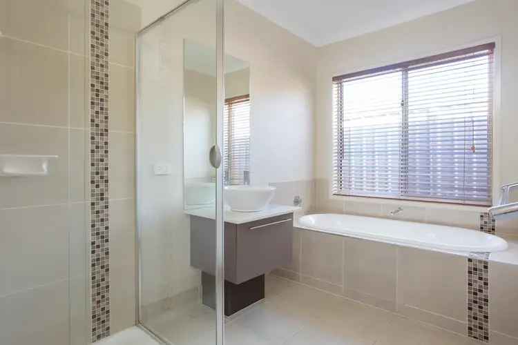 Fourth view of Homely house listing, 14 Victoria Avenue, Kangaroo Flat VIC 3555