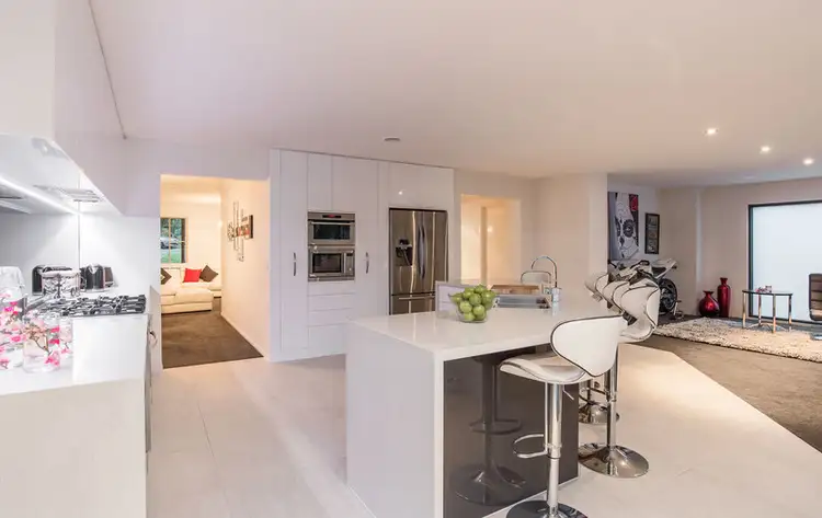 Fifth view of Homely house listing, 2 Carmella Close, Chirnside Park VIC 3116