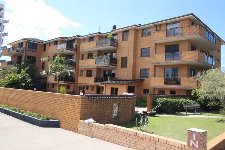 4/23-25 Lake Street, Forster NSW 2428