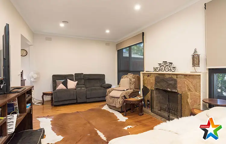 Third view of Homely house listing, 6 Dryden Concourse, Mooroolbark VIC 3138